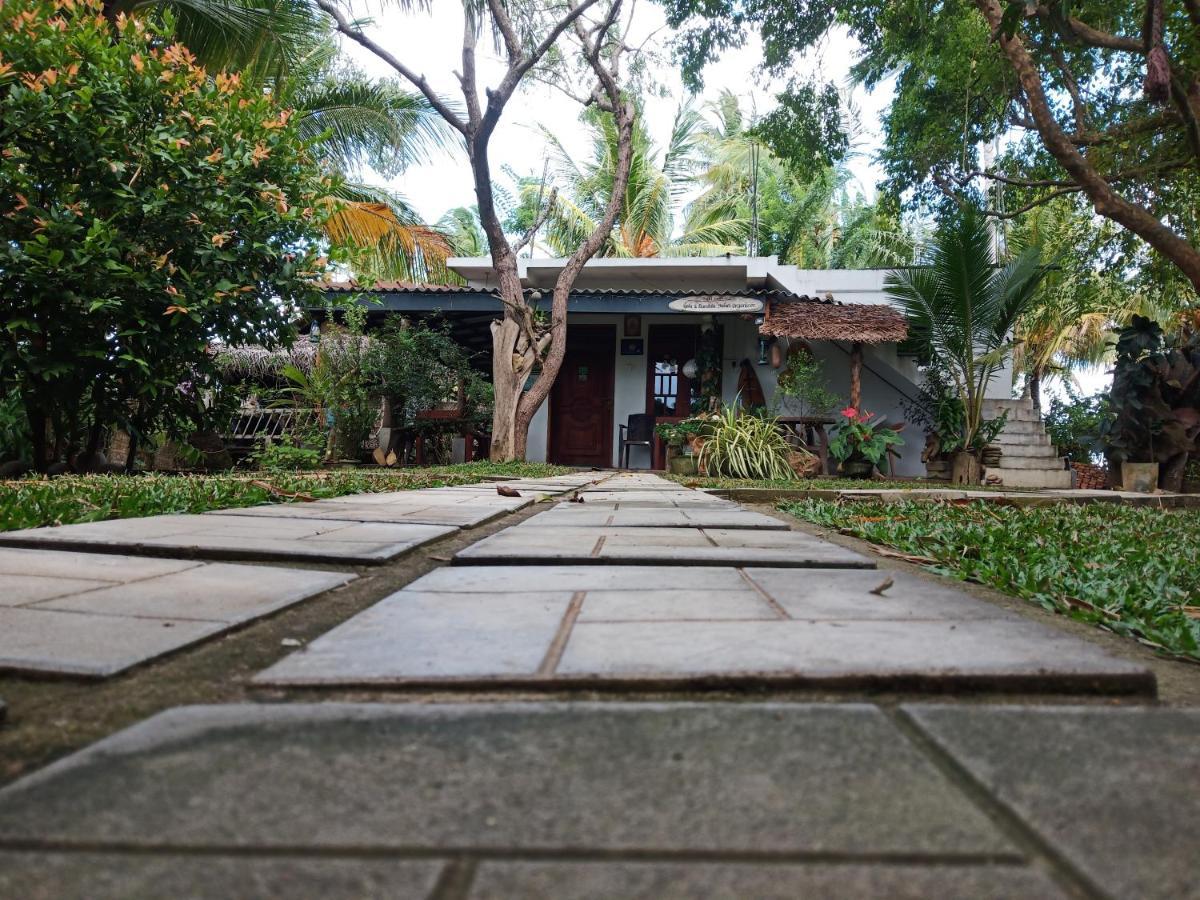 Yaye Guest House Tissamaharama Kültér fotó