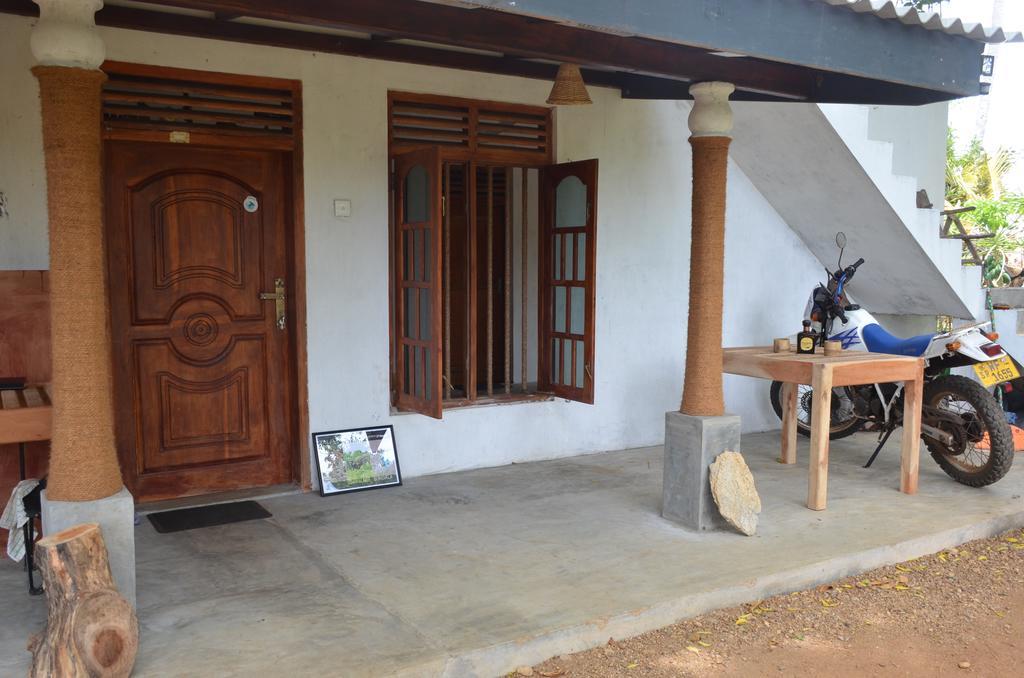 Yaye Guest House Tissamaharama Kültér fotó